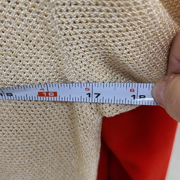 Escada Gold Mesh Logo Top size Large - Picture 9 of 10